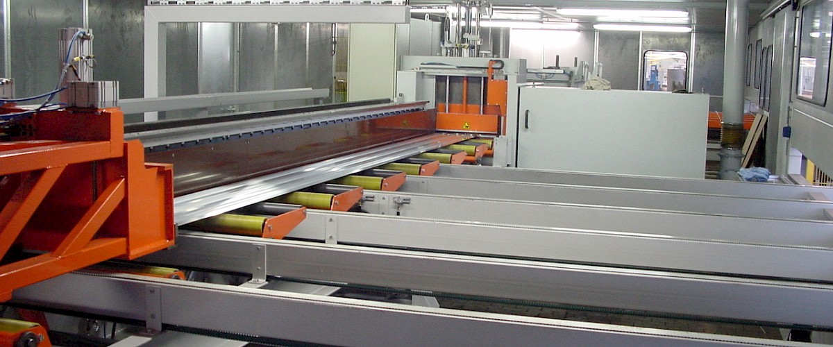Sawing line for heavy profiles