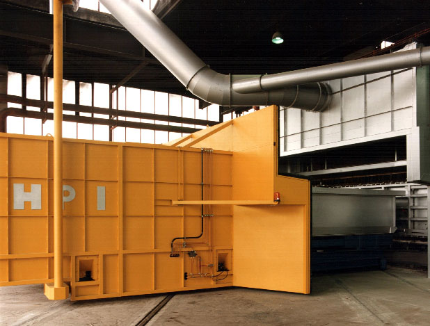 Chargiermaschine mit Rauchabzugshaube